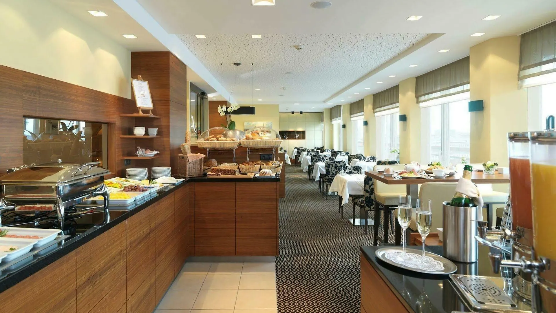 Hotel Am Parkring Vídeň 4*,  Rakousko