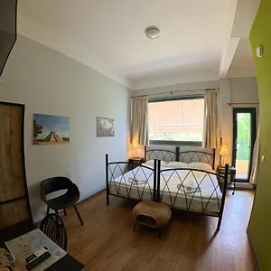Rentrooms Konukevi Selanik