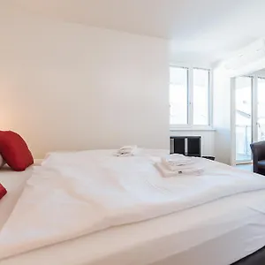 Mainstation - 10 Minutes To Citycenter - With Aircondition Apartament