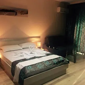 Bahami Apartmanhotel Napospart